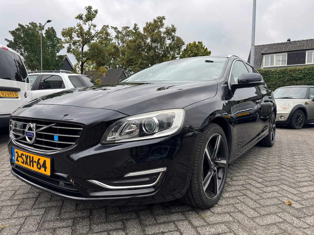Volvo V60 2.4 D6 AWD Plug-In Hybrid Summum 230pk