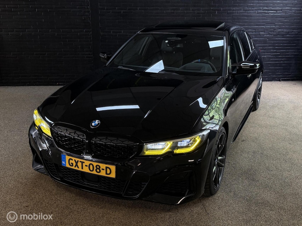 BMW 3-Serie M340i xDrive High Executive LASER PANO HARMAN KA