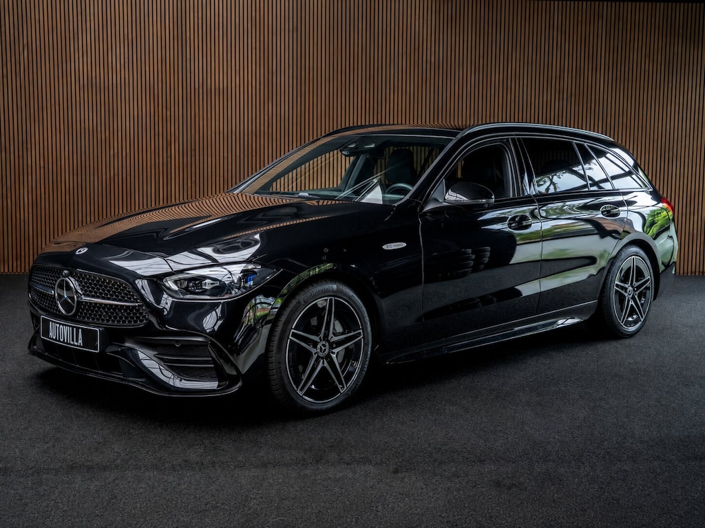 Mercedes-Benz C-klasse Estate 300e AMG Line Panodak Leer 360° Memory seats Navi LED Nightpack PTS Ambient Elekt. achterklep Climate LM velgen BTW auto! SOH: 99,7%