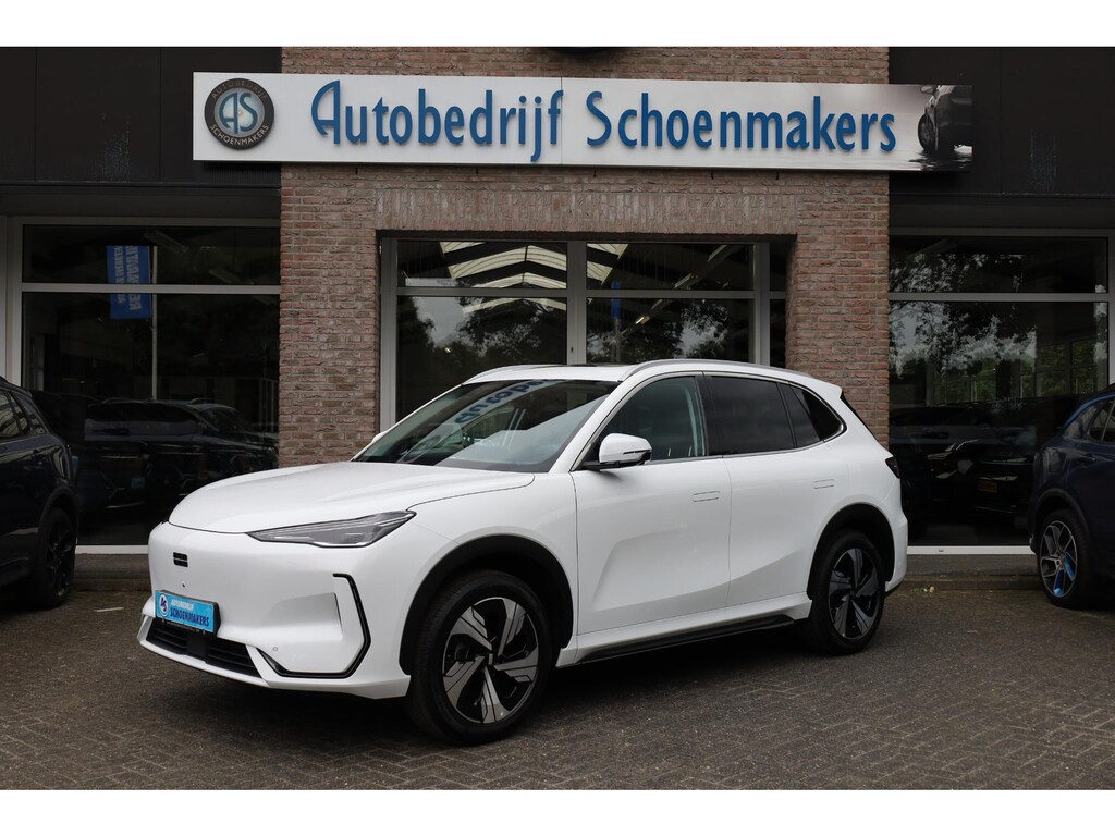 Geely E5 Max+ 68 kWh ZWART-LEDER! 475KM-RIJBEREIK NIEUW | 8 JAAR GARANTIE | GROOTSTE GEELY E5 VOORRAAD VAN NEDERLAND!