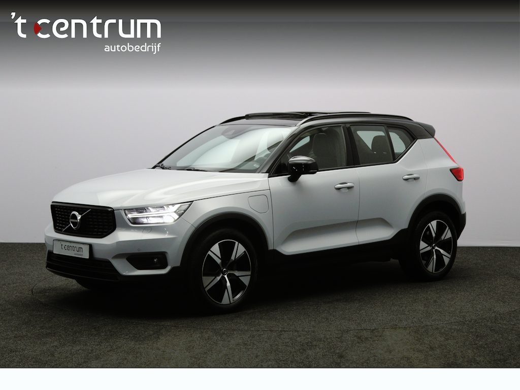 Volvo XC40 211 PK 1.5 T4 Recharge R-Design PHEV, Panoramadak, Harman/Kardon, Memory