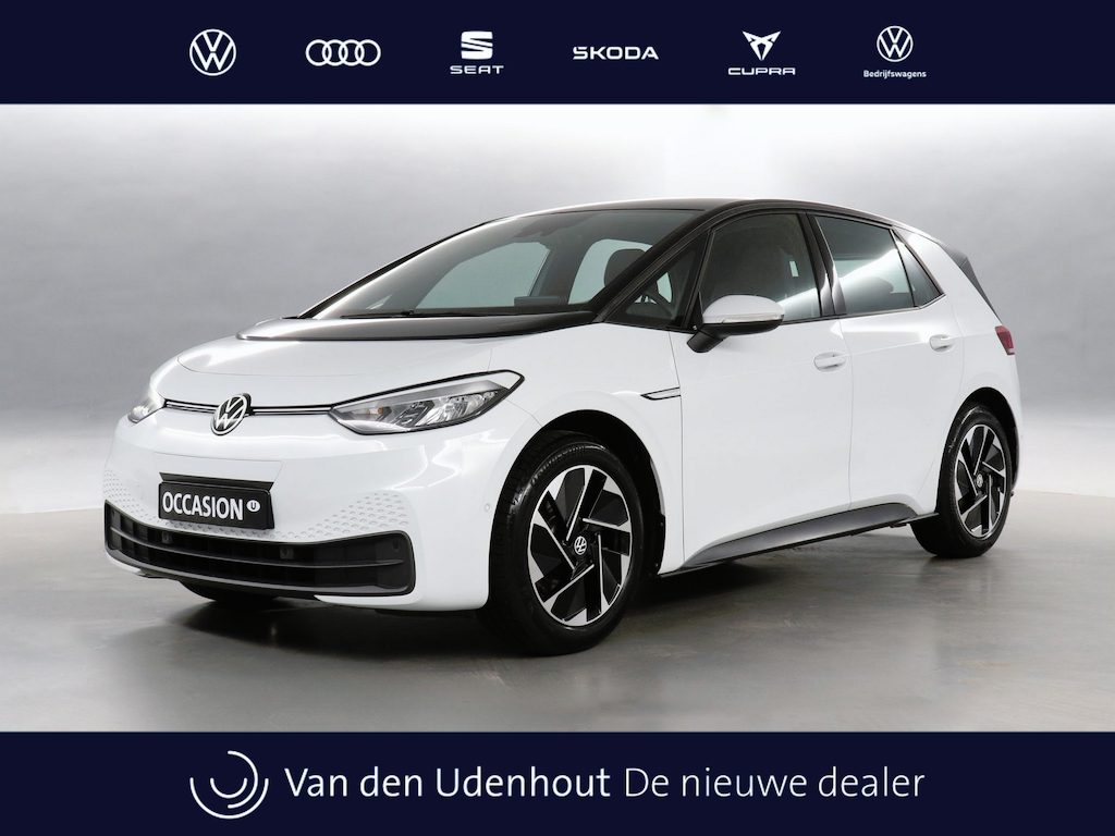 Volkswagen ID.3 Pure 45 kWh 150pk / Navigatie / Stoelverwarming / Camera