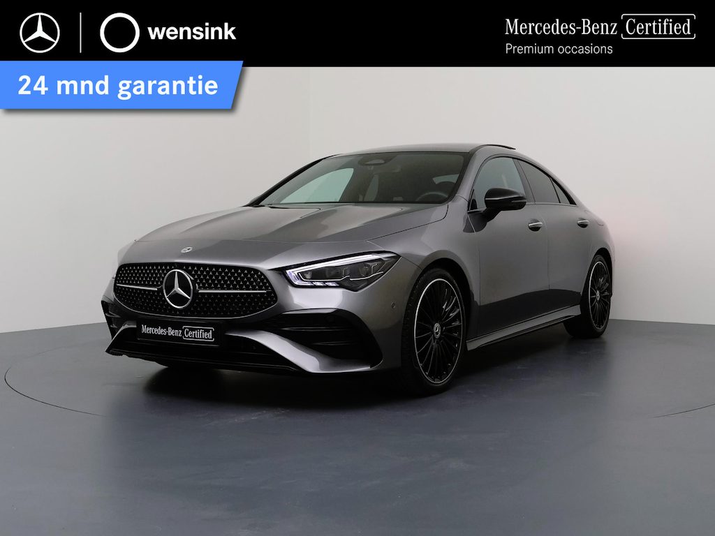Mercedes-Benz CLA 180 Business Solution AMG | Nightpakket | Panoramadak | AMG Line Plus | Burmester | Elek. Trekhaak | Rijassistentiepakket | HUD | 360° camera | Techniekpakket | Winter pakket | Apple Carplay/Android Auto |
