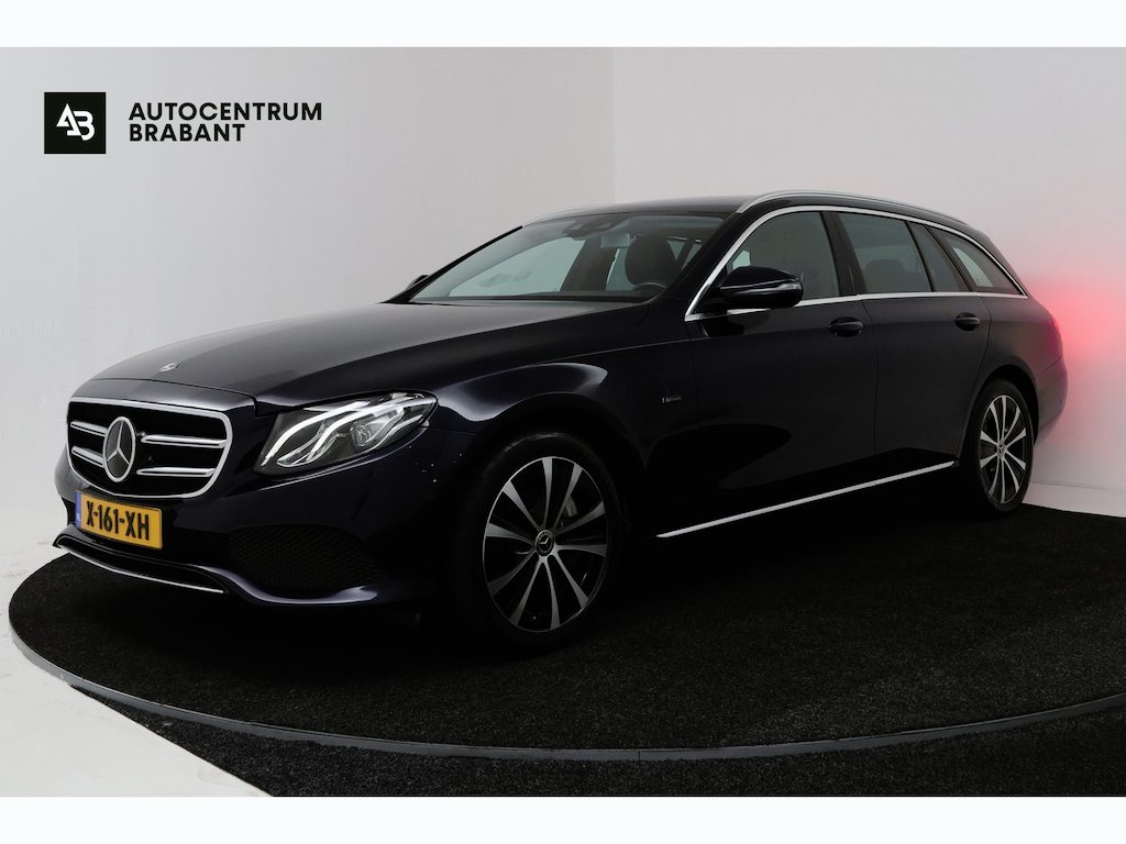 Mercedes-Benz E-klasse Estate 300 de Advantage (TREKHAAK, STOELVERWARMING, SFEERVERLICHTING, CRUISE ADAPTIEF, CAMERA)