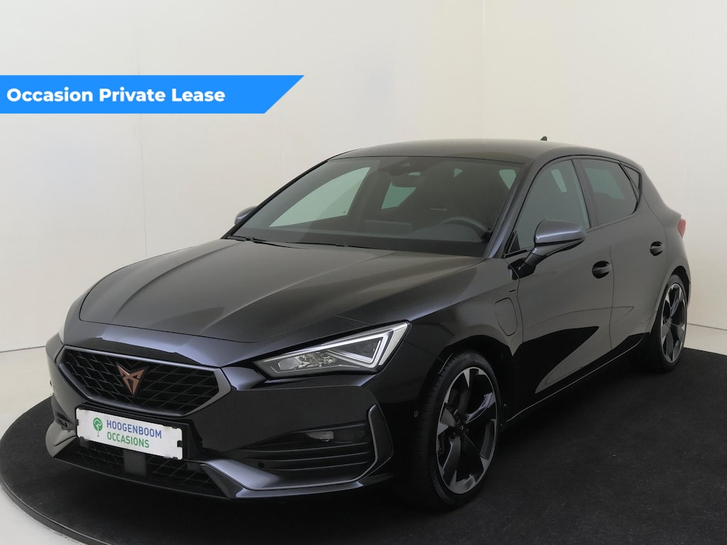 CUPRA Leon 1.4 e-Hybrid Business | SoH 100% | Achteruitrijcamera | Adaptieve demping | Keyless | Adaptieve cruise control | Lane assist | Stoel- en stuurwielverwarming | Navigatie | Sfeerverlichting |