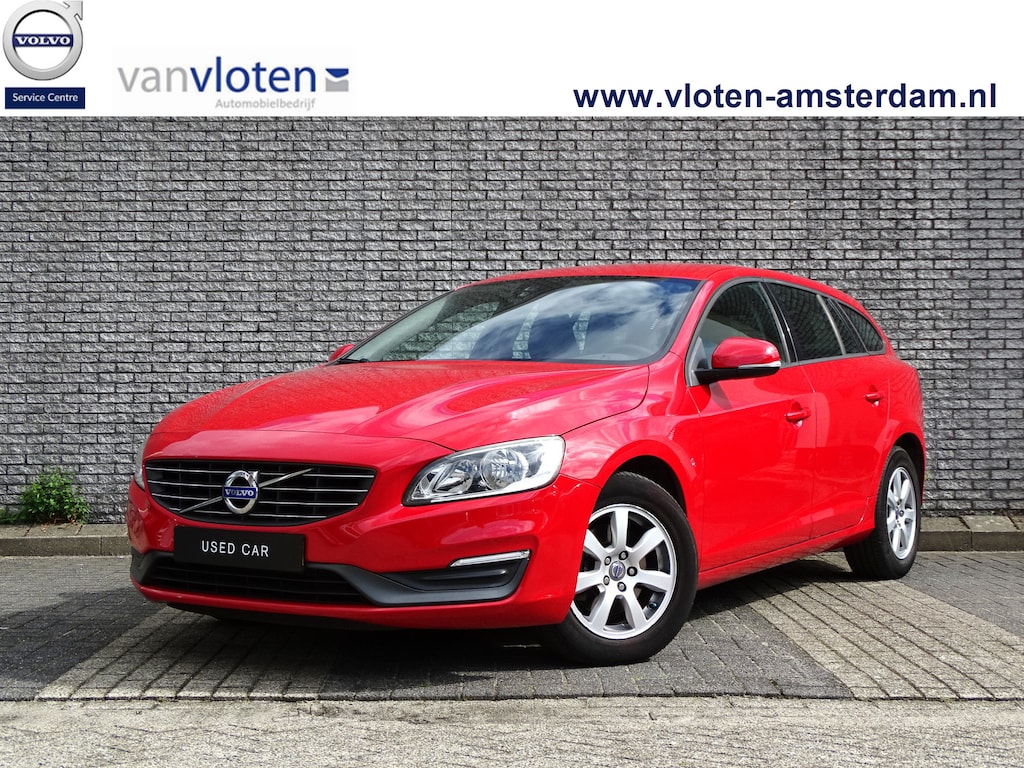 Volvo V60 1.6 T3 Kinetic | Navi | PDC |