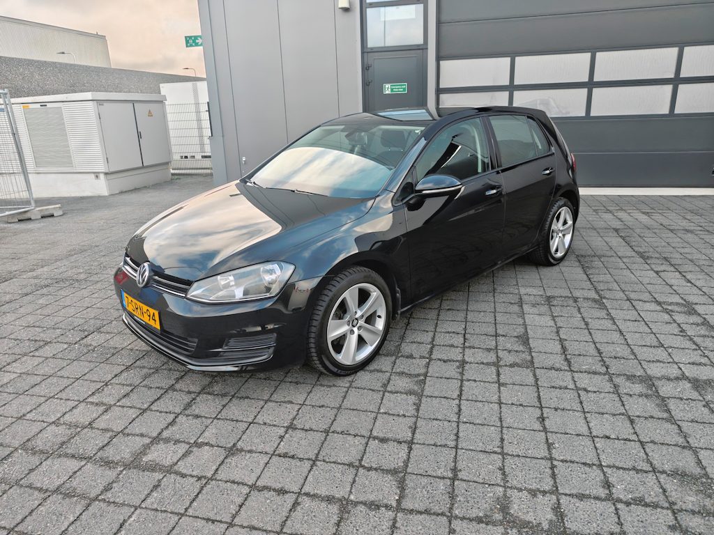 Volkswagen Golf 1.2 TSI Trendline,Cruise control,Airco,Isofix