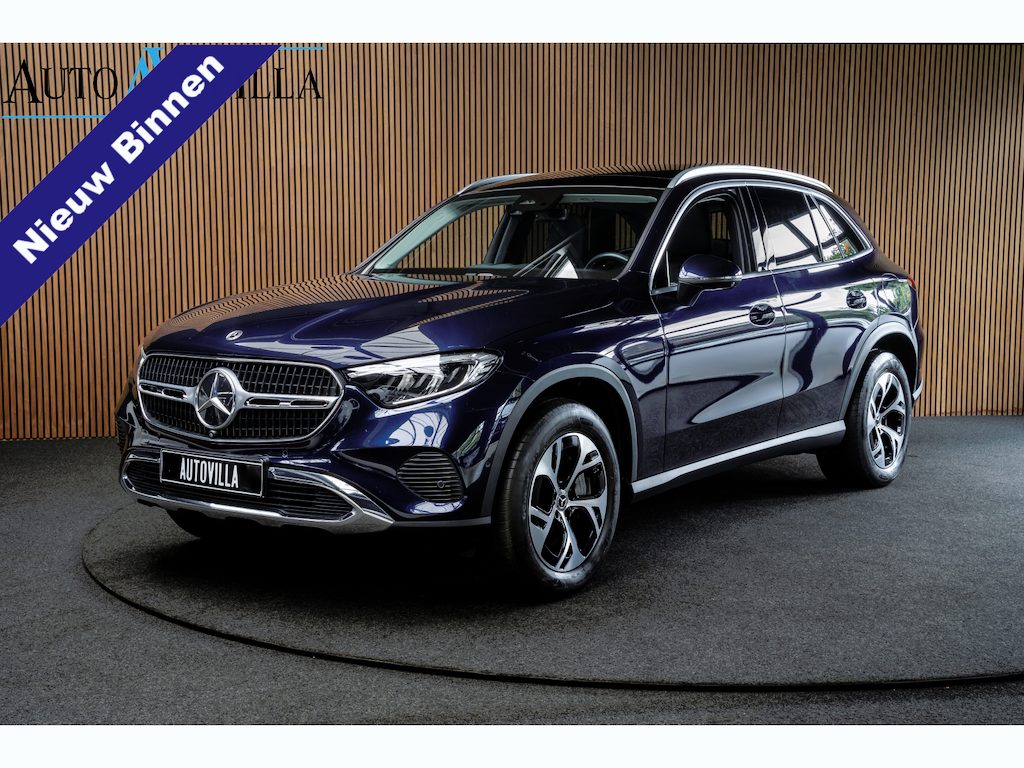 Mercedes-Benz GLC 300e 4M Panodak ACC 360 Leer Memory seats PTS Navi Elektr. bedienb. trekhaak Stoelverwarming Elektr. verstelbare stuurwiel LM velgen Winter pakket Elektr. bedienbare achterklep Sfeerverlichting Stuurverwarming BTW auto