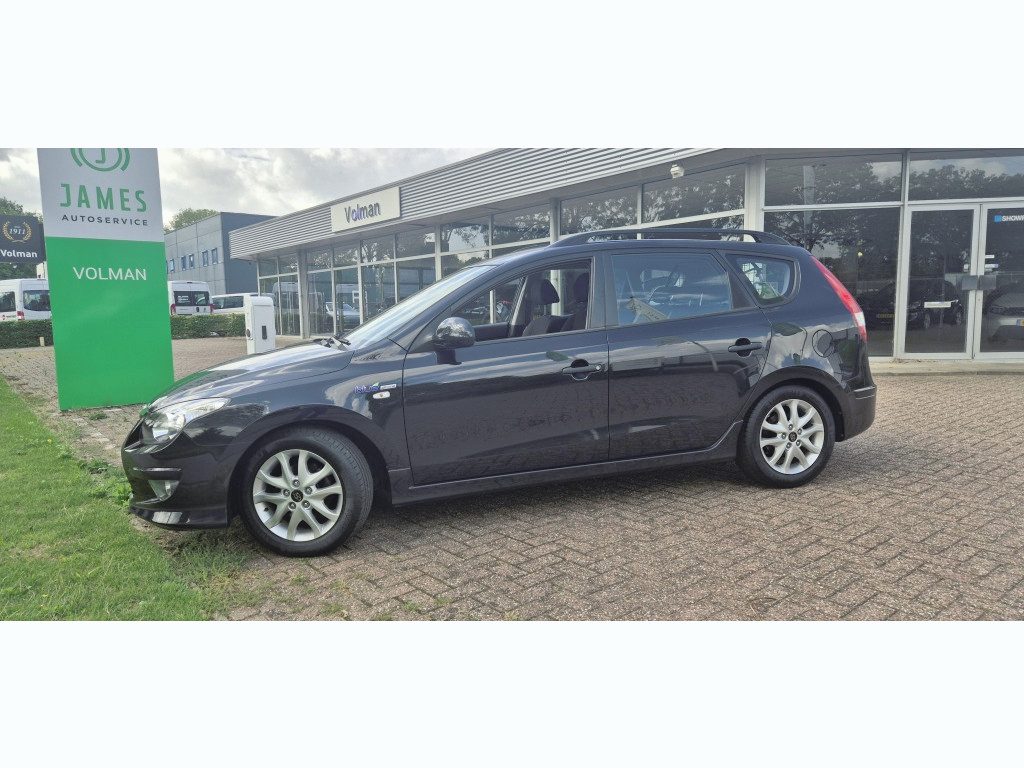 Hyundai i30 CW 1.6i i-Motion