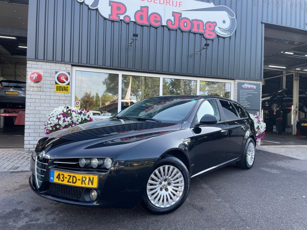 Alfa Romeo 159 1.8 MPI BUSINESS Navi - Cruise - Airco - Trekhaak - APK