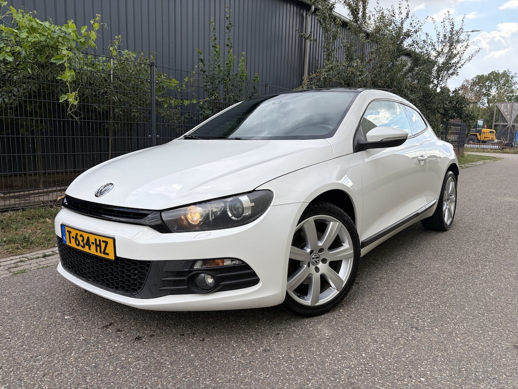 Volkswagen Scirocco 1.4 TSI Highline / AUTOMAAT / PANORAMADAK / CRUISE / 152dkm!