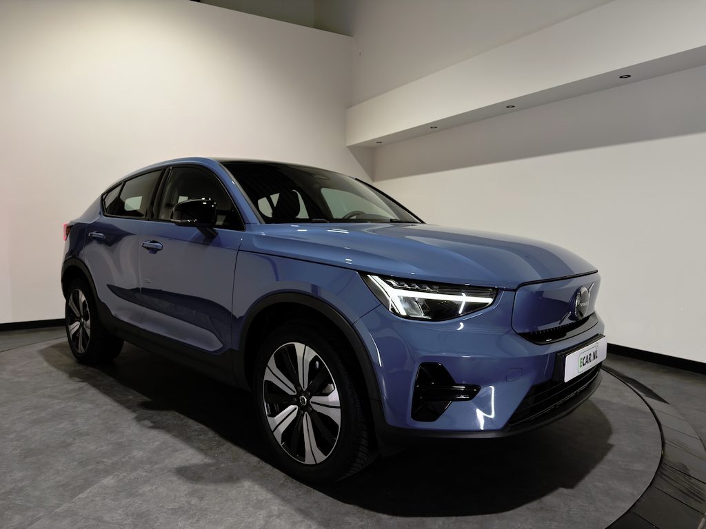 Volvo C40 Recharge Plus 69 kWh | Adaptief Cruise Control | Keyless | Voorstoelen verwarmd