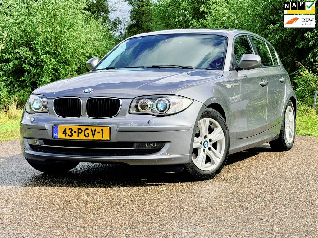 BMW 1-Serie 118i EffDyn. Ed. Business Line Ultimate Edition Clima Navi Cruise Control Dealer Onderhouden 16INCH Xenon