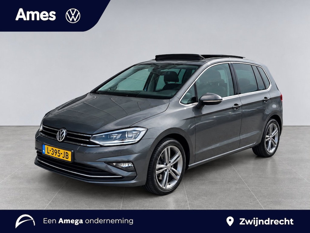 Volkswagen Golf Sportsvan 1.5 150pk TSI ACT Highline Achteruitrijcamera (Rear View) | Panoramadak | Trekhaak afneembaar