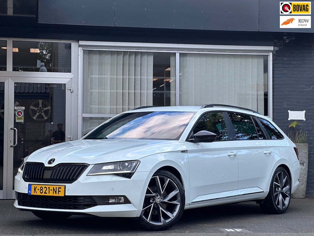 Skoda Superb Combi 2.0 TSI Sportline Business / ACC / DCC / CARPLAY