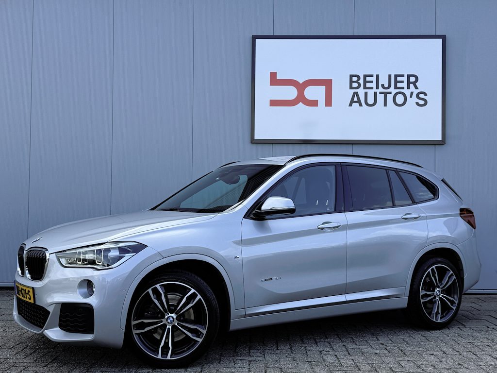BMW X1 sDrive20i High Executive Automaat M-Pakket/Camera.