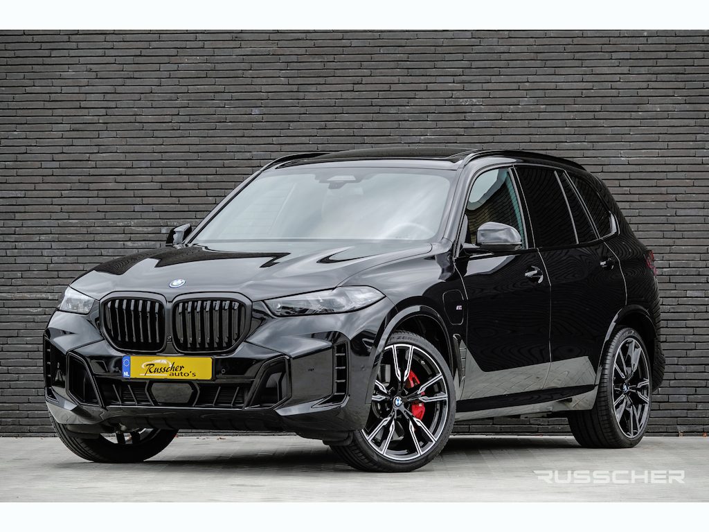 BMW X5 xDrive50e 490Pk X-Drive | M-Sport Pro | Shadowline | Luchtvering | Panoramadak | 360° Camera | Harman-Kardon | Head Up Display | Trekhaak | 22''
