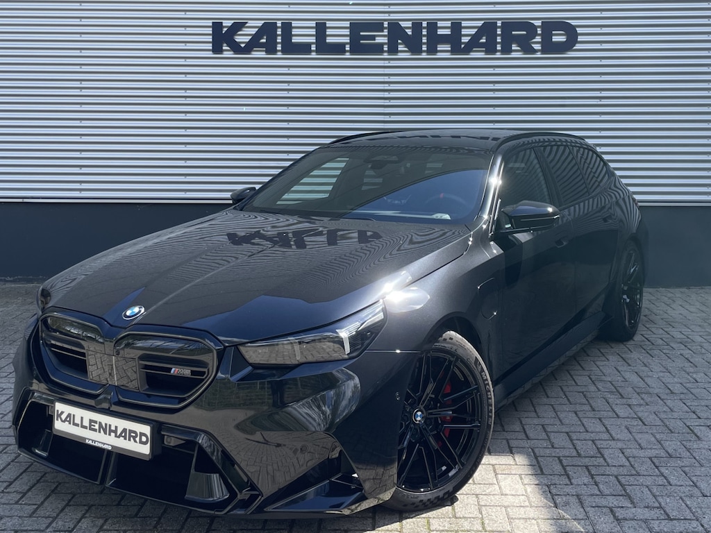 BMW M5 5-serie Touring - Pano - Stoelventilatie - M-Driver Pack - Trekaak - Driving Ass Prof