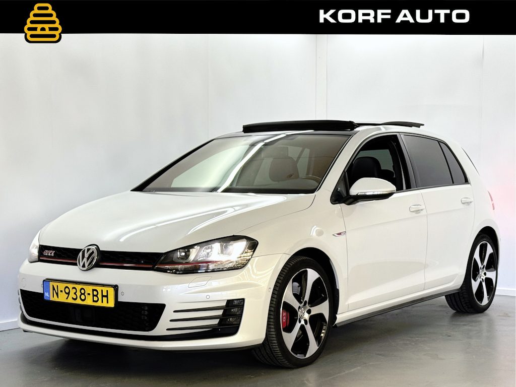Volkswagen Golf 2.0 TSI GTI Performance | Pano | DCC | Leder | Camera
