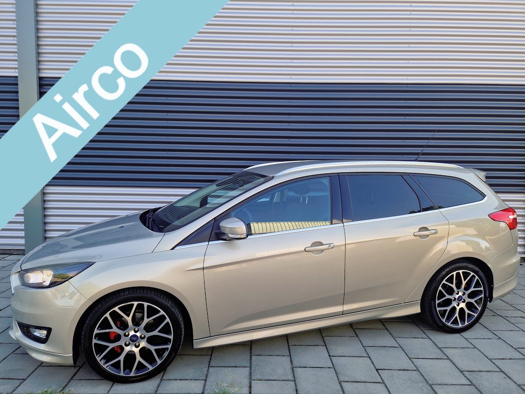 Ford Focus Wagon 1.0 Titanium Edition Topstaat, Climatronic, Navigatie ,Camera compleet dealer onderhouden