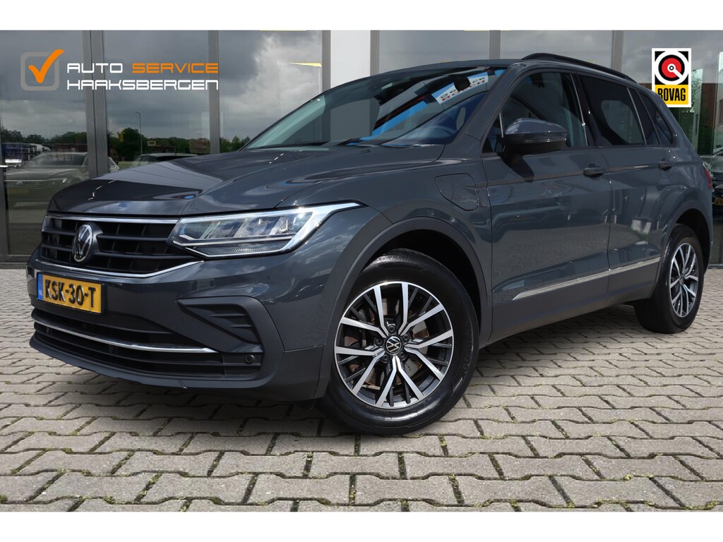 Volkswagen Tiguan 1.4 TSI eHybrid Life | ACC | Camera | Winter Pakket |