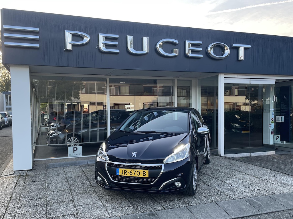 Peugeot 208 1.2 PURETECH 81KW AUT-6