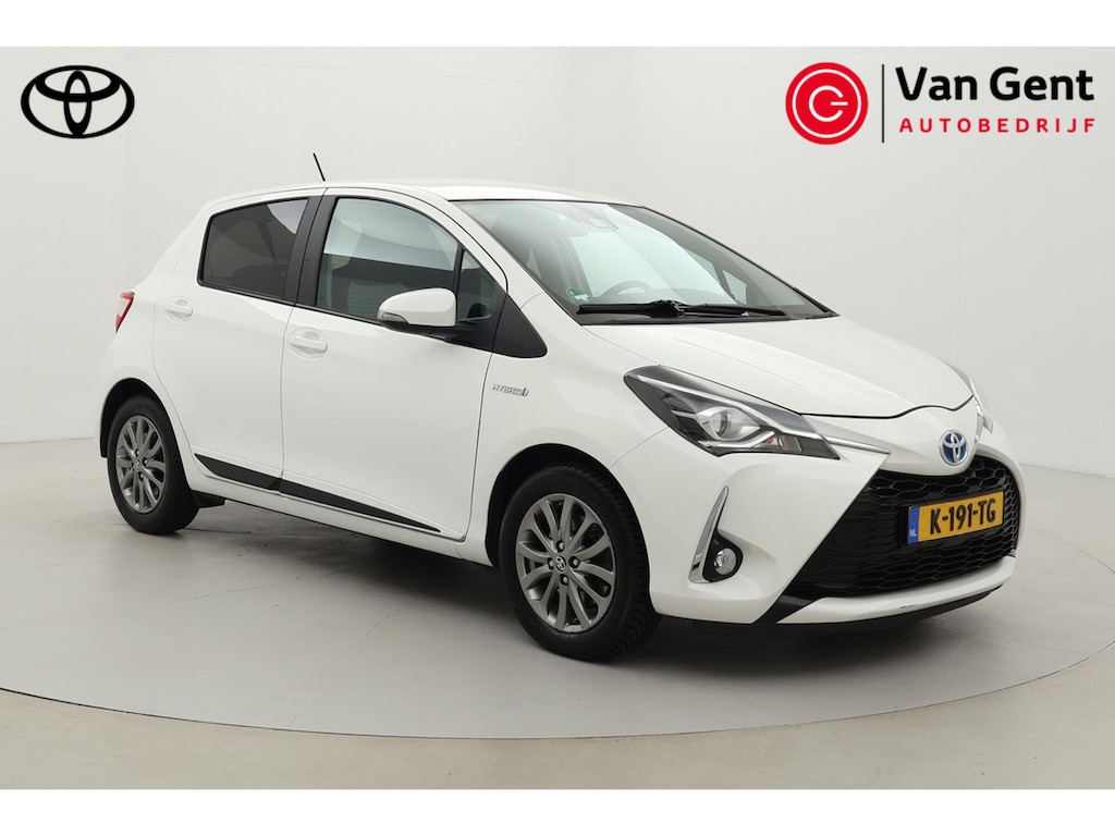 Toyota Yaris 1.5 Hybrid Design | Navigatie | Cruise Control | Clima | Parkeersensoren achter | Camera | 15 inch | Rijstrooksensor | Bluetooth