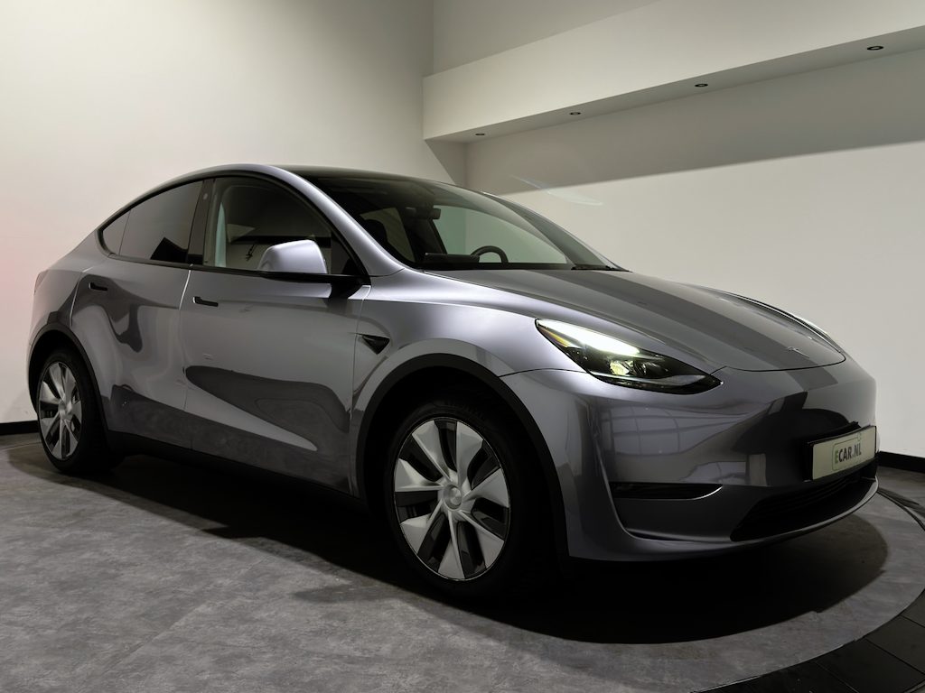 Tesla Model Y Long Range AWD 75 kWh | ACC | Stoelen verwarmd | Keyless