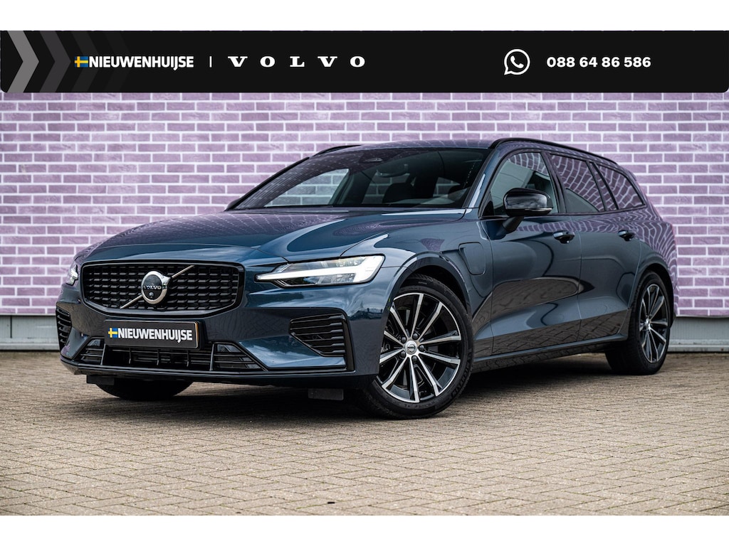 Volvo V60 2.0 T8 Plug-in hybrid AWD Plus Dark 455 PK | Trekhaak | Panoramadak | 360 Camera | Adaptieve Cruise Control | Donker Glas | Head Up Display |