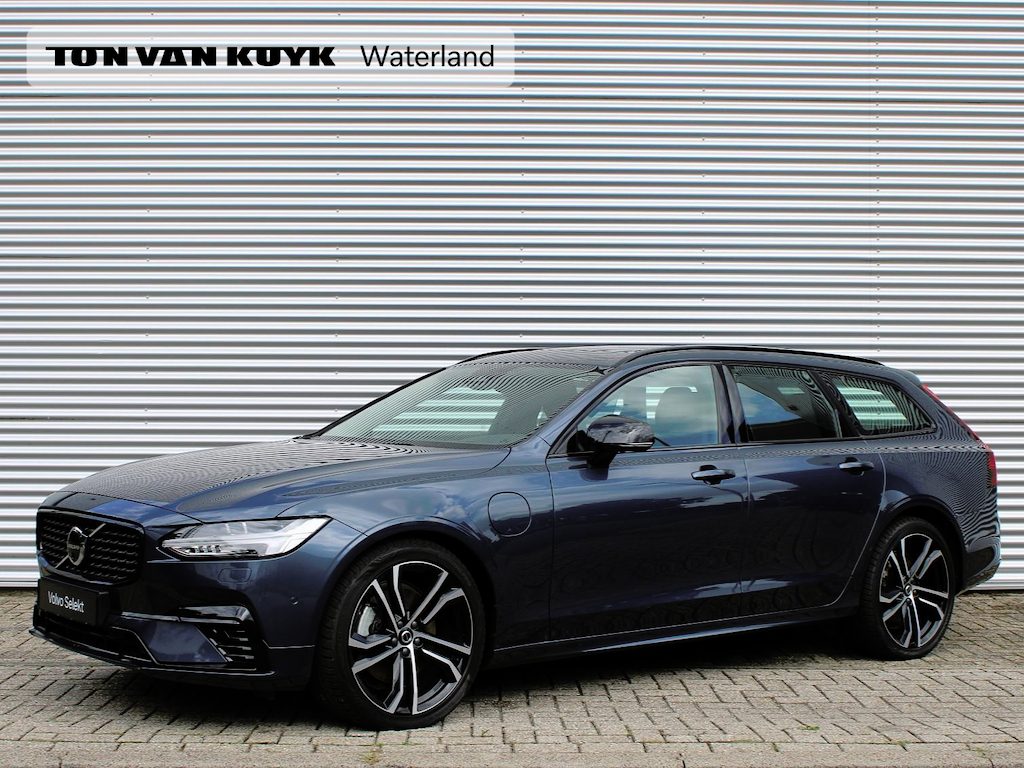 Volvo V90 2.0 T8 Plug-in hybrid AWD Ultra Dark Automaat / Panoramadak / Luchtvering / Bowers & Wilkens audio / Trekhaak / 360* camera / Massage voorstoelen / Geventileerd leder interieur