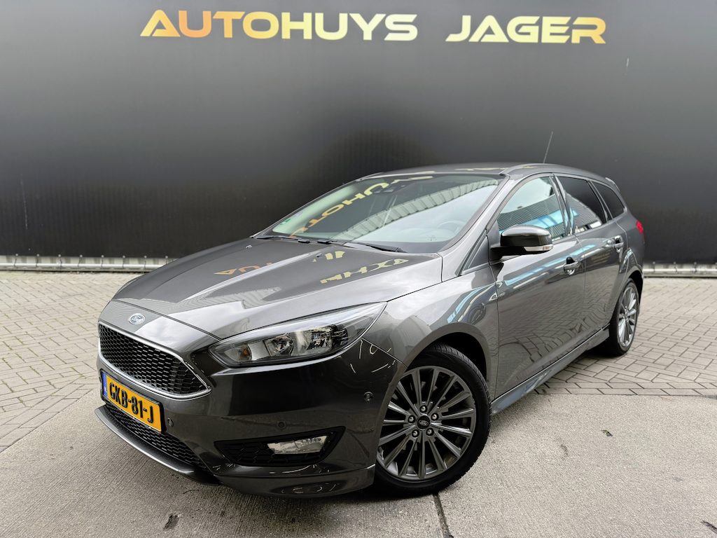Ford Focus Wagon 1.5 Titanium Trekhaak Stoel Stoelverwarming Sensoren Aut.Inparkeren