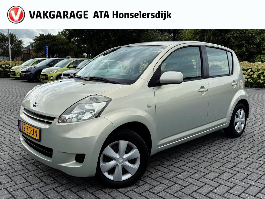 Daihatsu Sirion 2 1.0-12V Premium