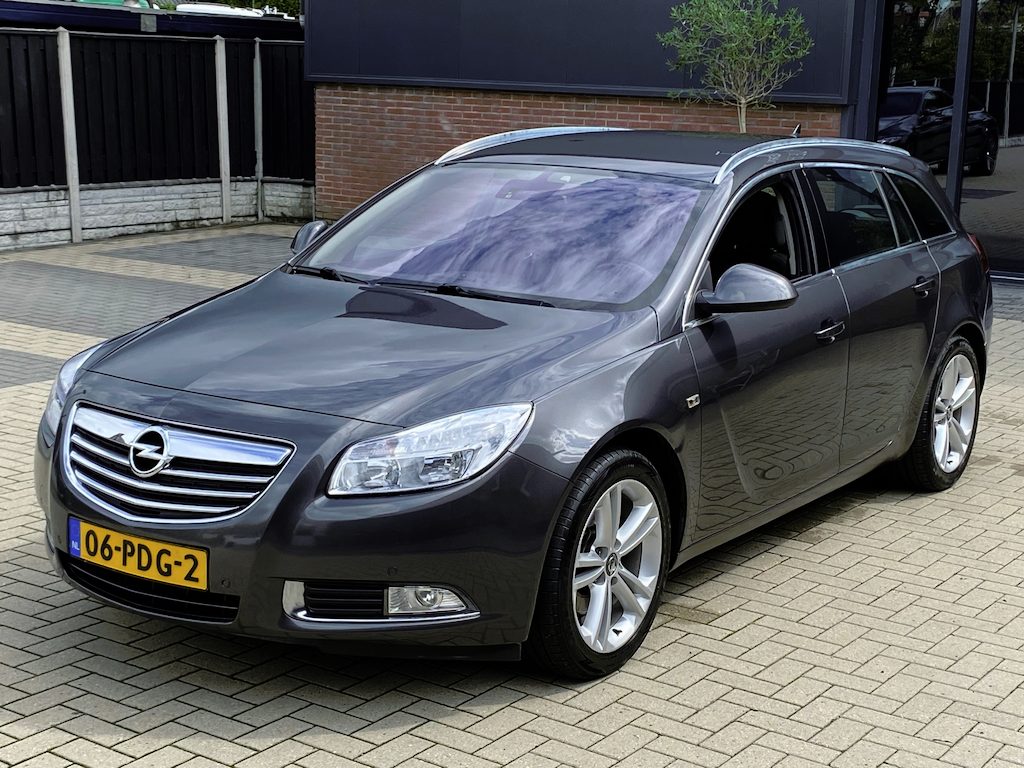 Opel Insignia Sports Tourer 1.6 T 180 PK NAVI CRUISE CLIMA PDC TREKHAAK L.M. VELGEN ELEKTR PAKKET