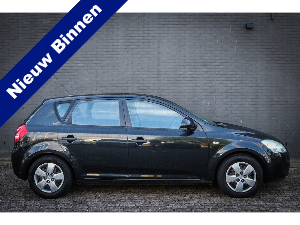 Kia Ceed cee'd 1.4 X-tra Net binnen-Nu al te bezichtigen