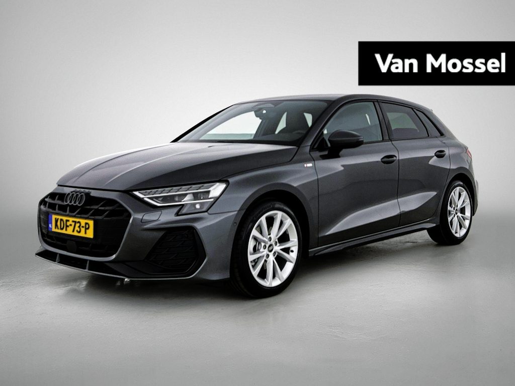 Audi A3 Sportback 30 TFSI S edition 116 PK | S-Line | Automaat | Navigatie | Virtuele Cockpit Plus | Stoelverwarming | Apple Carplay/Android Auto | Ambiant Licht Pakket | Optiek Pakket Zwart | Sportstoelen | Sportstuur | Parkeersensoren | Privacy Glass | Audi Drive Select |