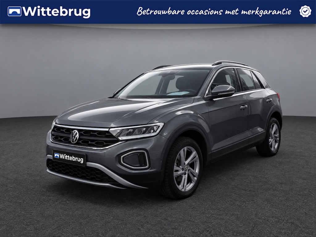 Volkswagen T-Roc 1.0 TSI 110pk Life 75 Edition / Trekhaak / Virtual Cockpit / Navigatie / Camera / 17" HAL