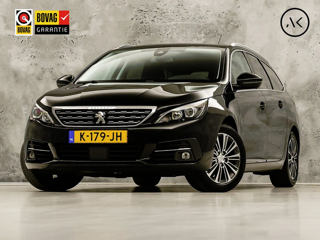 Peugeot 308 SW 1.2 PureTech Premium Sport (NAP, VIRTUAL COCKPIT, APPLE CARPLAY, GROOT NAVI, 360 CAMERA, DEALER ONDERHOUDEN, SPORTSTOELEN, LEDER, TREKHAAK, GETINT GLAS, NIEUWSTAAT)