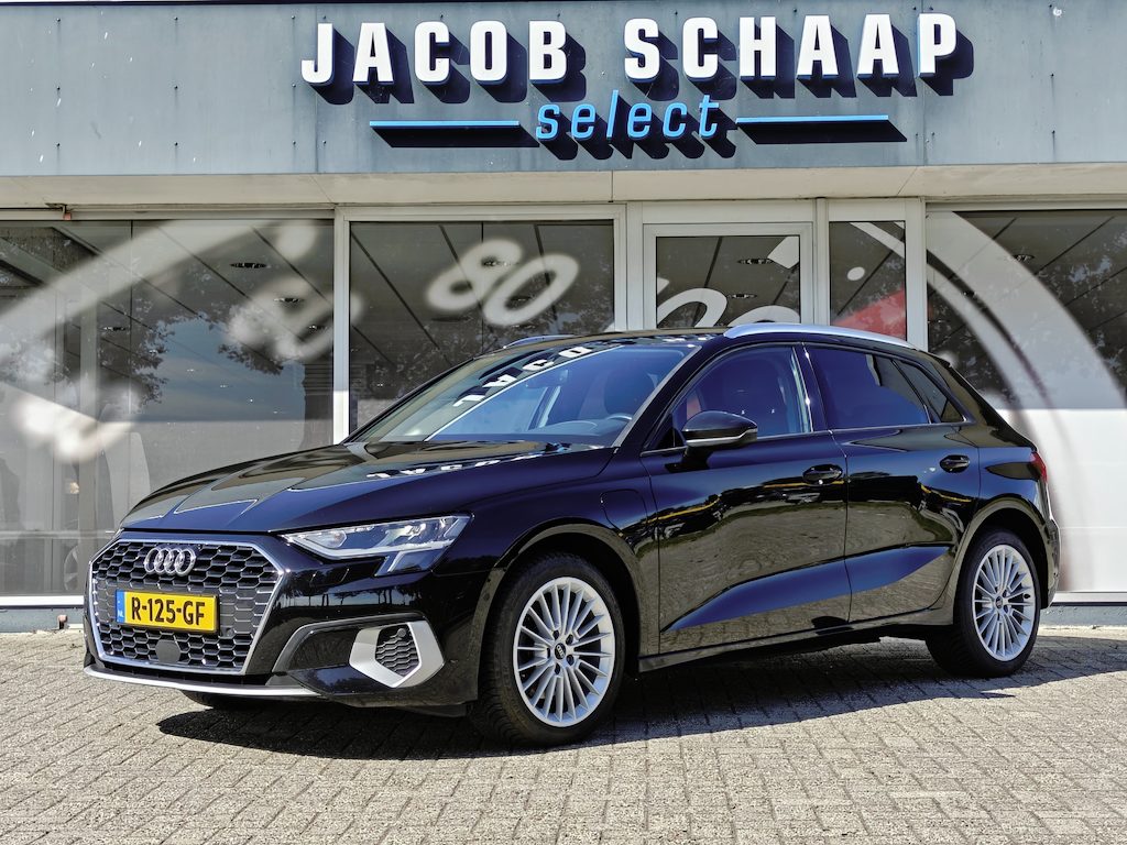 Audi A3 Sportback 40 TFSI PHEV Advanced edition / Camera / PDC V+A / Carplay / Stoelverwarming /