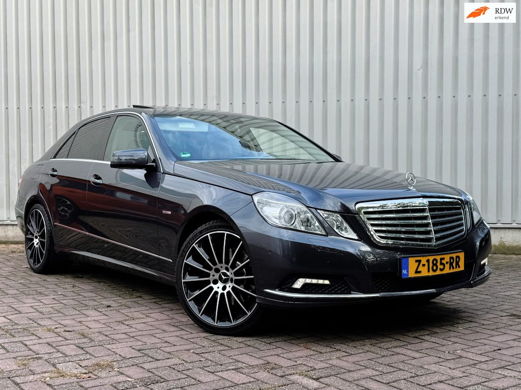 Mercedes-Benz E-klasse 250 CGI Avantgarde Schuifdak Stoelverwarming