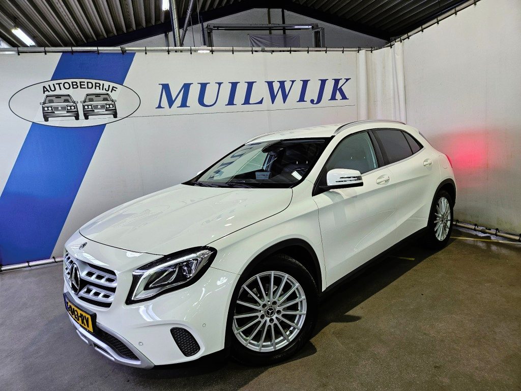 Mercedes-Benz GLA GLA Klasse 180 Sport Edition Premium Plus