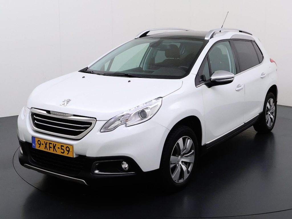Peugeot 2008 1.2 VTi Blue Lease Executive