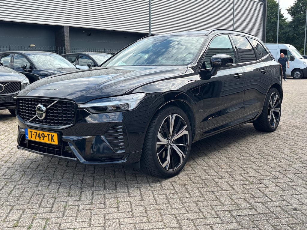 Volvo XC60 T8 455PK AWD Ultimate Dark Luchtvering | B&W audio | 21" | Sportstoelen