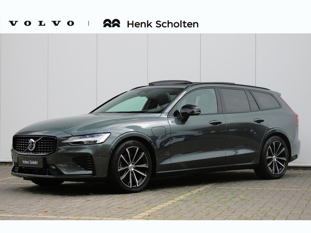 Volvo V60 T8 455PK Plug-in hybrid AWD Plus Dark | Adaptive Cruise & Pilot Assist | Panoramisch Schuif-/kanteldak | Premium Harman/Kardon Audio | Extra Getint Glas Achter | 360 Camera | Sportstoelen | Stoel & Stuurverwarming |