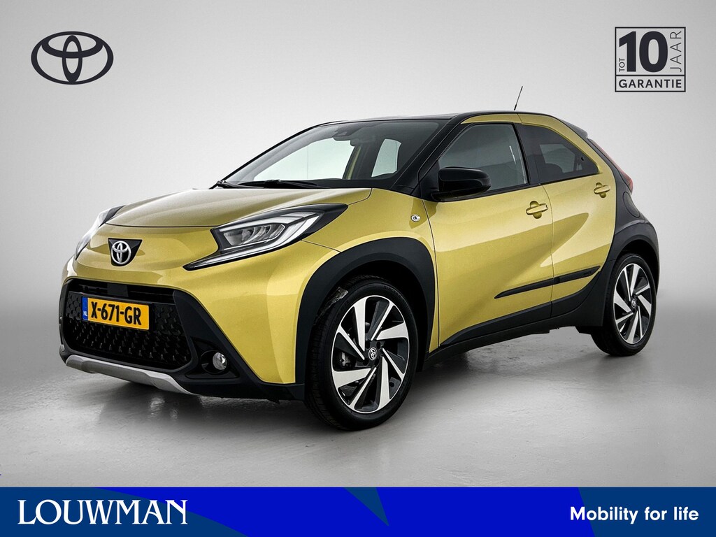 Toyota Aygo X 1.0 VVT-i S-CVT Envy Gold Edition | NIEUW GELEVERD & ONDERHOUDEN | JBL | Groot Scherm | Camera | Navigatie | Apple CarPlay/Android Auto | Cruise Control Adaptive |