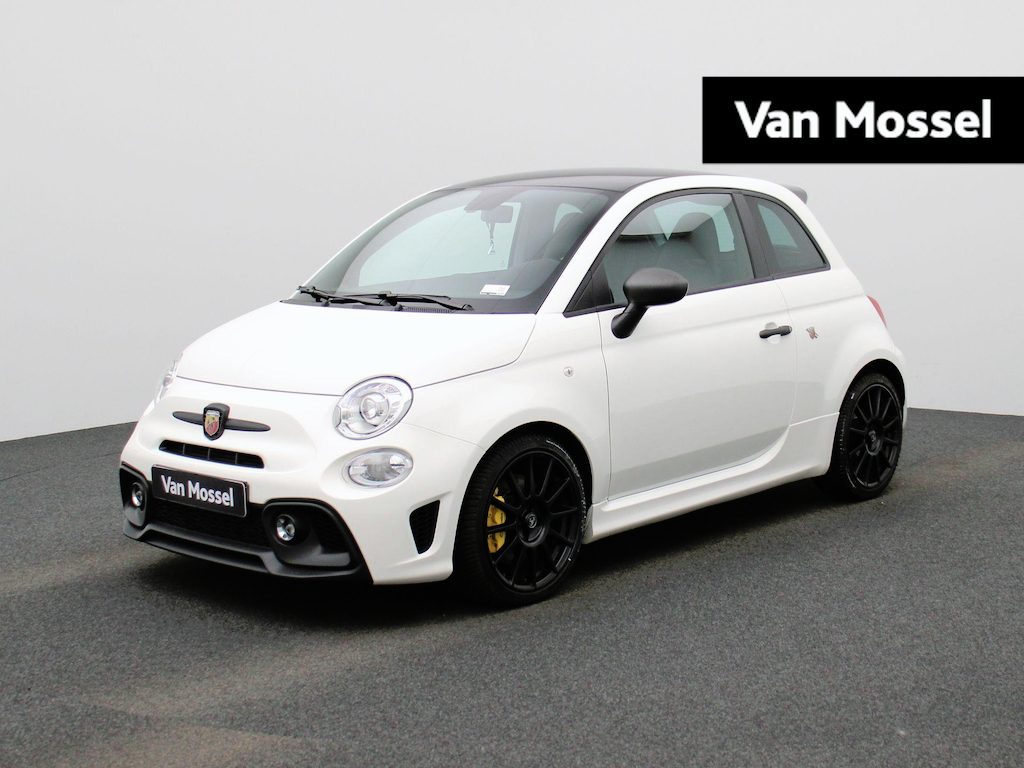Abarth 695 1.4 T-Jet Abarth Competizione | Automaat | SABELT Sportstoelen | Apple Carplay/Android Auto | Parkeersensoren | Climate Control |