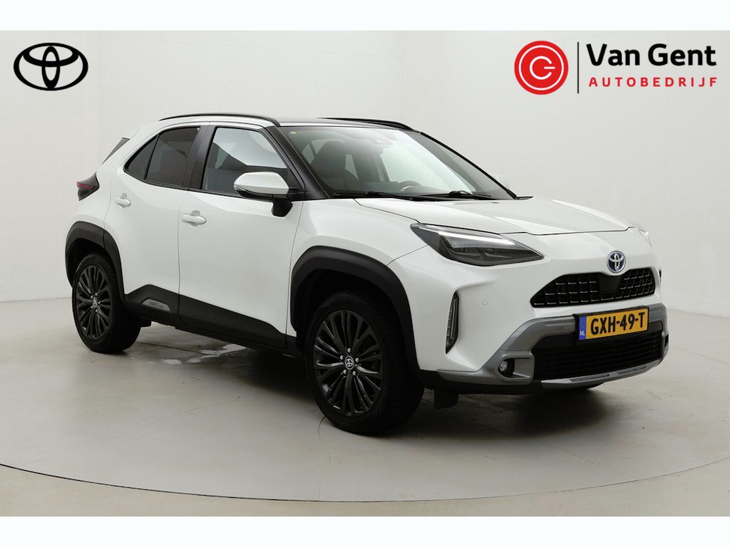 Toyota Yaris Cross 1.5 Hybrid AWD Adventure | Panoramadak | Trekhaak | Dodehoek detectie | JBL | Head-up display | Apple Carplay / Android Auto | Parkeersensoren voor/achter | Stoelverwarming | 18 inch