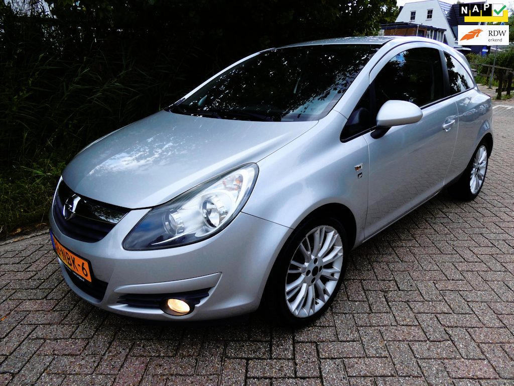 Opel Corsa 1.2-16V 86pk 3-deurs 4-Cilinder Airco Historie LMV Zuinig