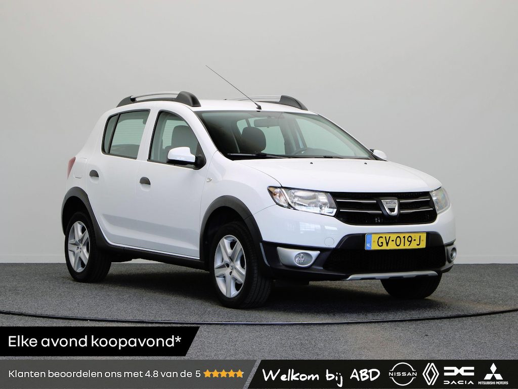Dacia Sandero TCe 90pk Stepway Lauréate | Cruise Control | Airco | Licht metalen velgen |