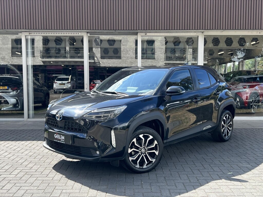 Toyota Yaris Cross 1.5 Hybrid Dynamic Plus | Dodehoekherkenning, Parkeersensoren, Stoel + Stuurverwarming, , Keyless, 17 inch, Smart connect