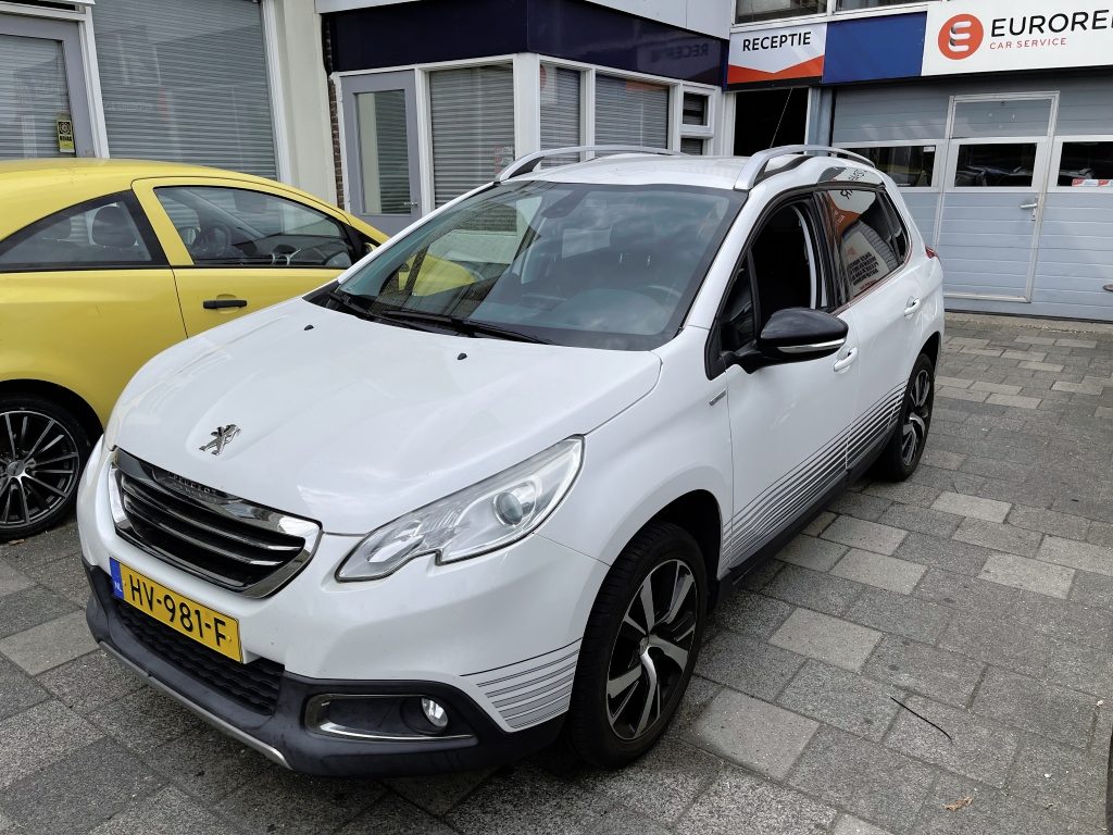 Peugeot 2008 1.2 PureT. Urban C.
